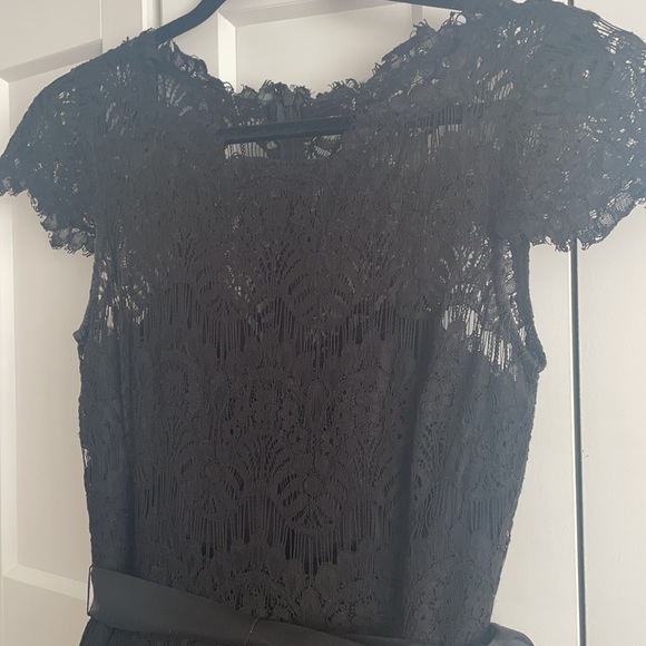 Black Lace xscape dress - Picture 2 of 3